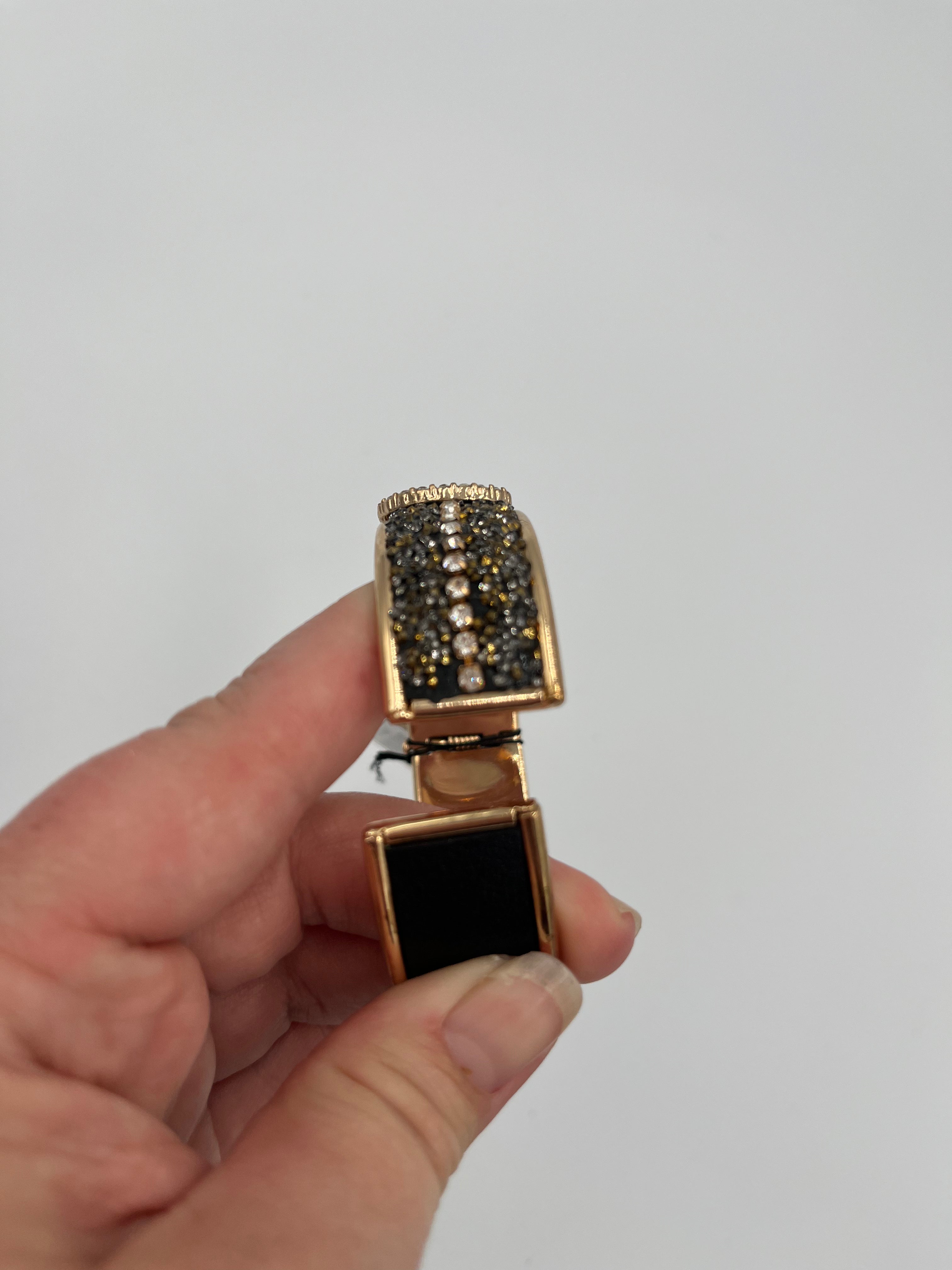 Goldtone\Black Bejeweled Bracelet