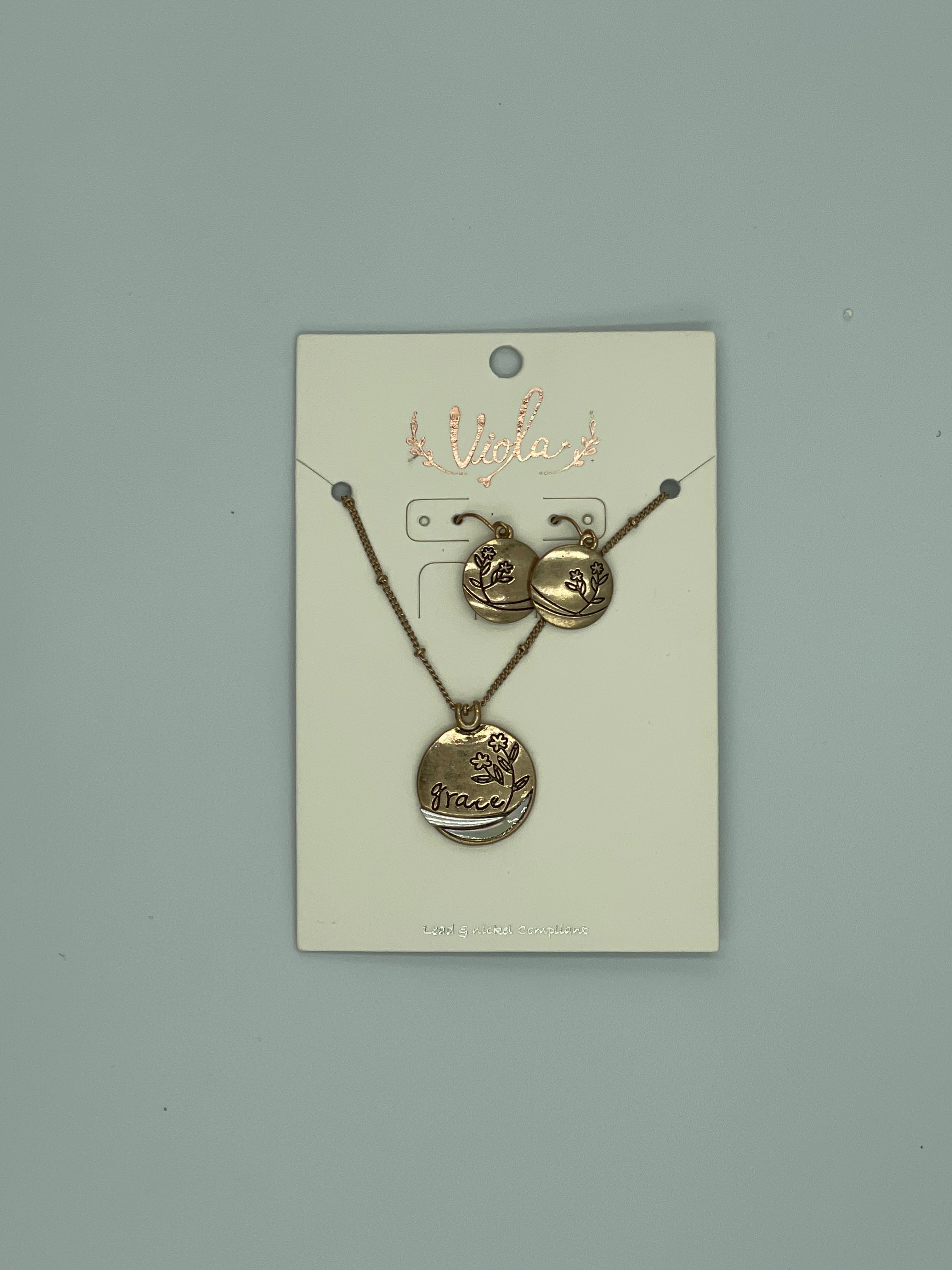 Goldtone Set Grace Floral Engraved