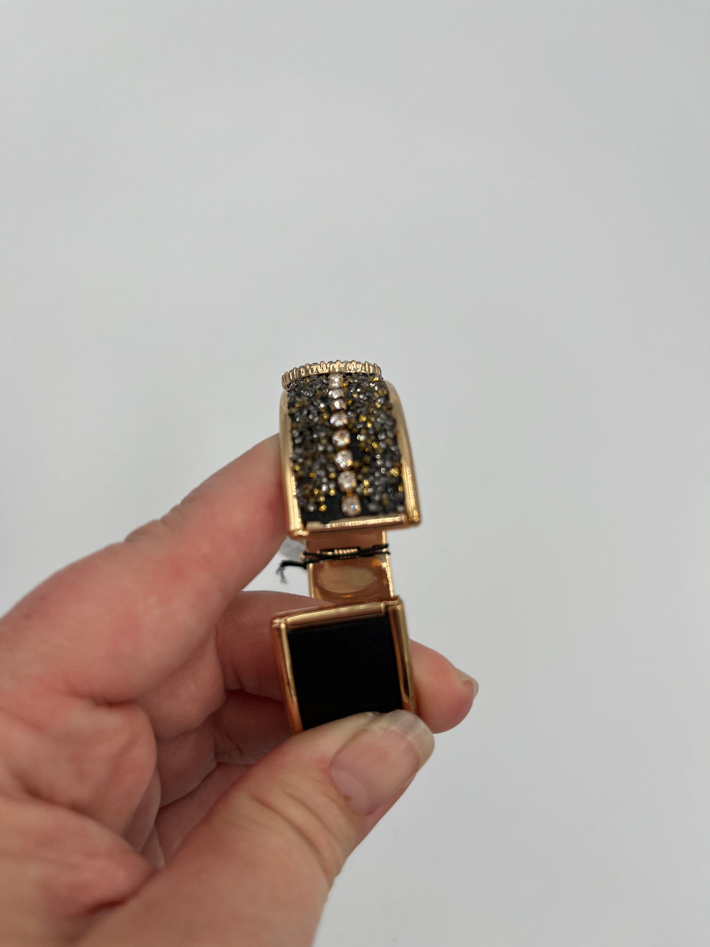Goldtone\Black Bejeweled Bracelet